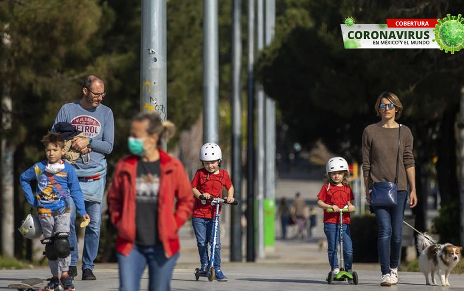 Niños en España salen a jugar a las calles por primera vez en 41 días (FOTO: Twitter)