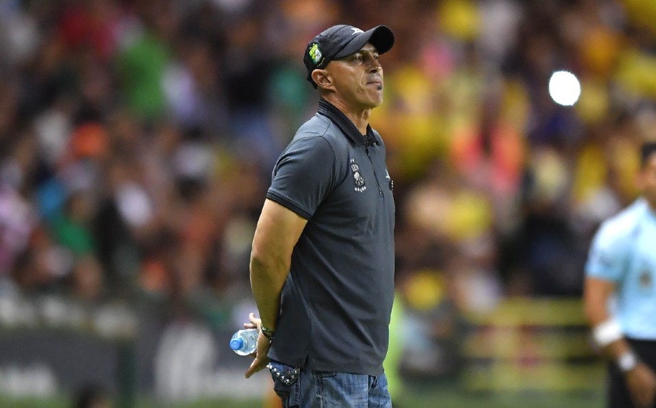 Everaldo Bagines cuenta su experiencia como DT de un cuadro femenil. (Mexsport)