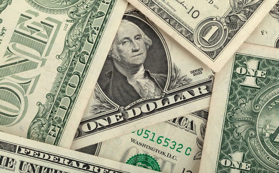 El dólar pierde terreno frente al peso mexicano (Web)