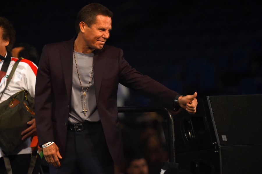 El expugilista reveló que de niño practicó box, futbol y beisbol. FOTO: Mexsport.
