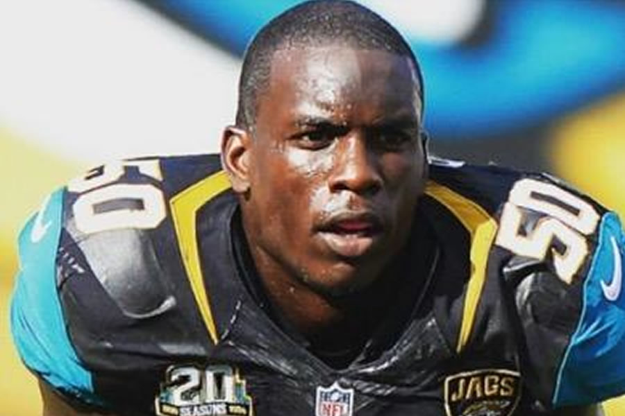 Telvin Smith fue acusado de sostener relaciones con una menor.