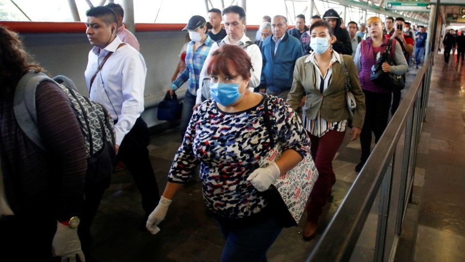 Usuarios del metro de la CDMX.