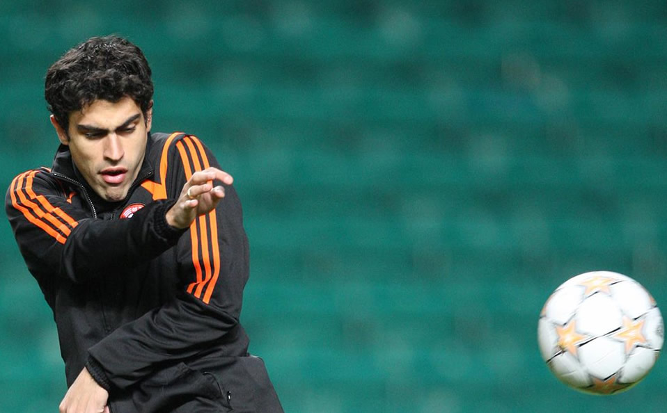 Nery Castillo, su rebeldía en Shakhtar con los pies arriba de la mesa
