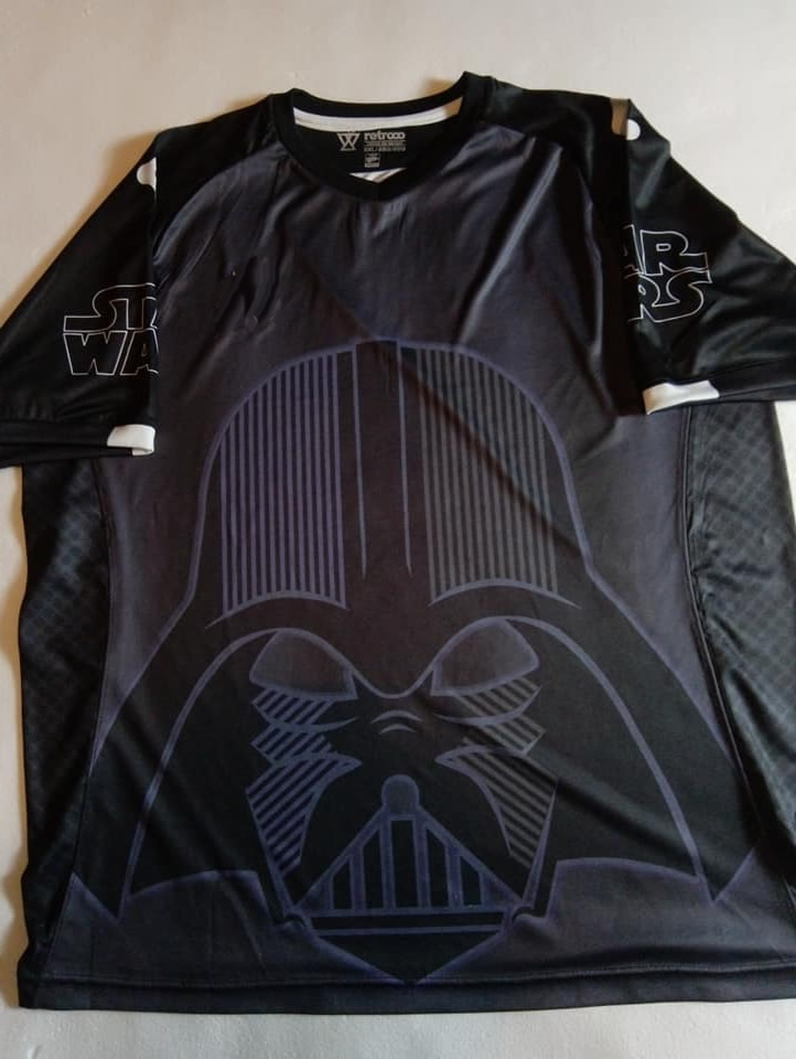 Adidas Oficial: Jersey Rebelde