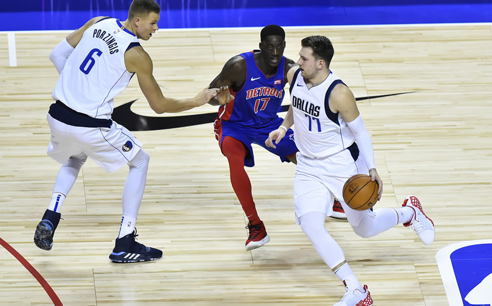 Los Mavericks no planean entrenar hasta que se garantice su seguridad (Imago7)