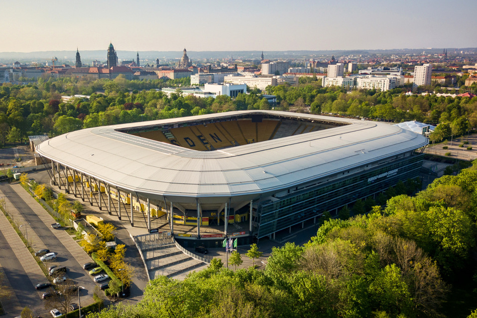 Dynamo Dresden tendrá a su plantel confinado durante 14 días. (Foto: @DynamoDresden)