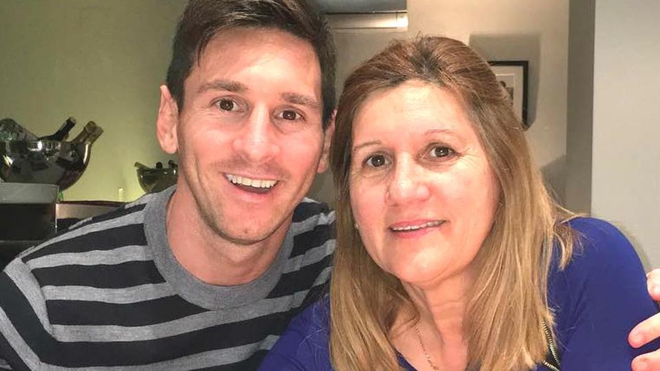 Leo Messi es una calca de su madre.