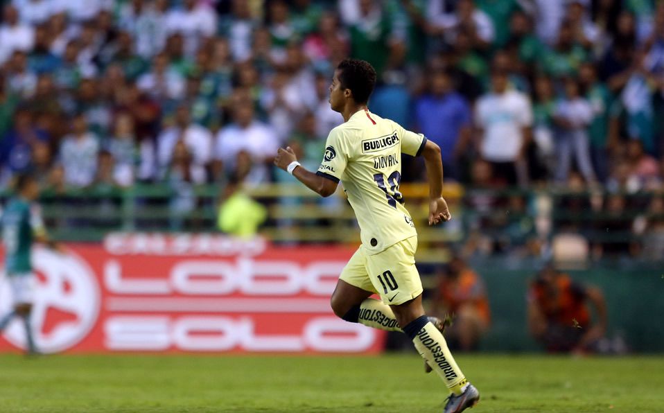 América es su primera experiencia en el futbol de México.