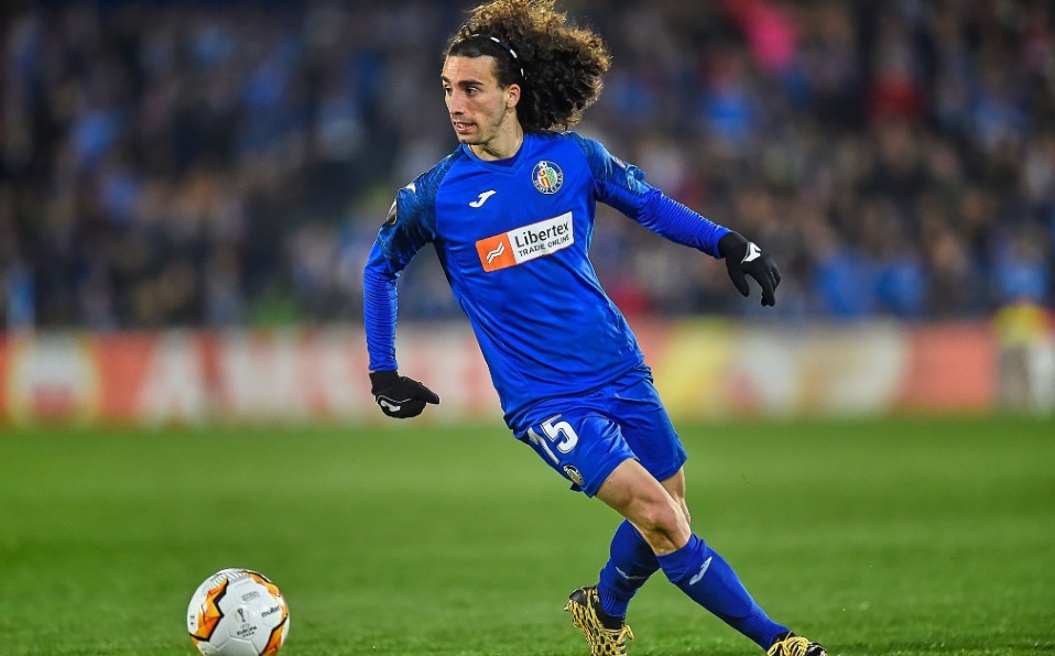 Marc Cucurella puede desempeñarse como lateral izquierdo e interior izquierdo. (@cucurella3)
