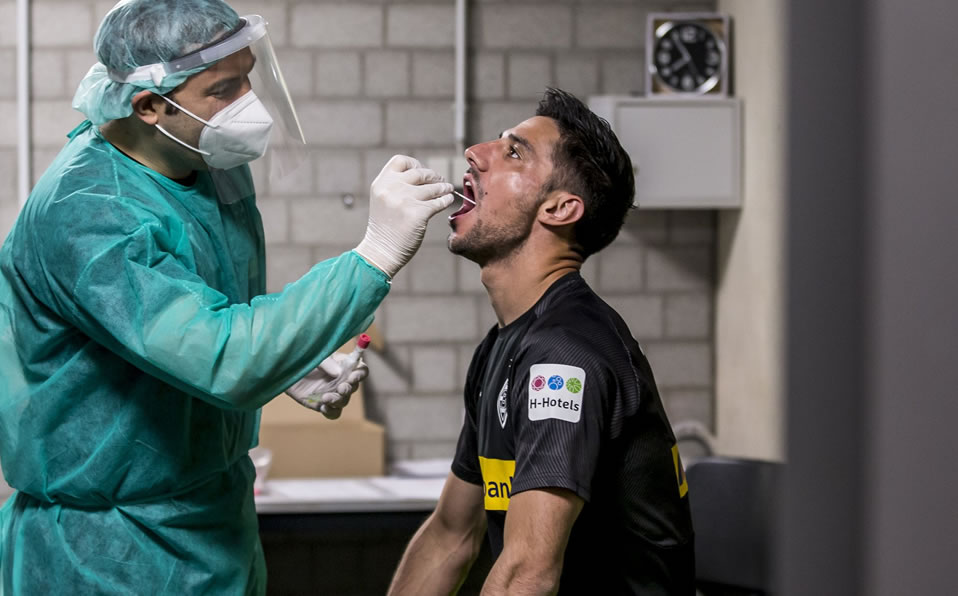 Las medidas de seguridad antes del partido. (Borussia)