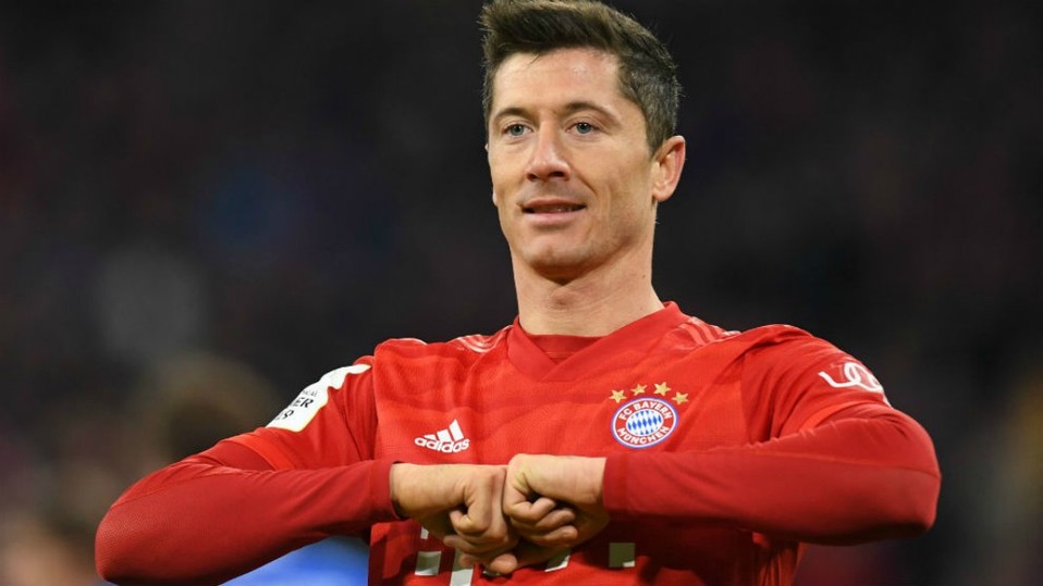 Lewandowski es el tercer goleador histórico de la Bundesliga (Foto: AFP)