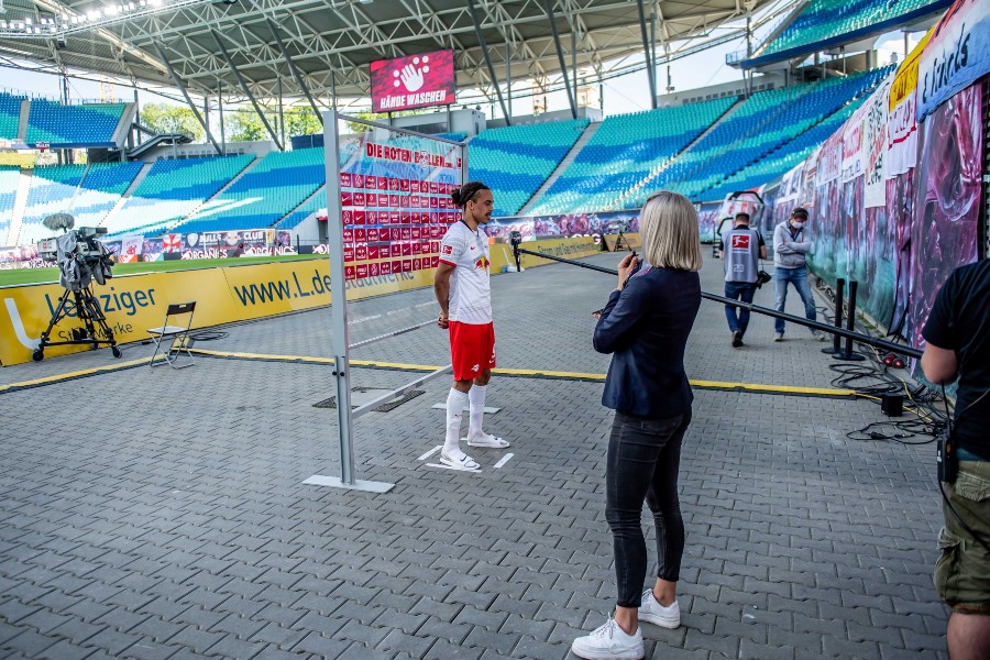 Poulsen, autor del gol del Leipzig, atendió así a los medios de comunicación.(Bundesliga)