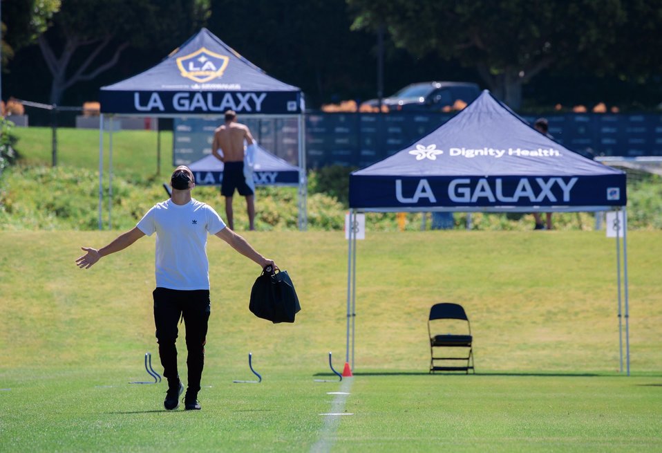 LA Galaxy celebró el regreso al campo de entrenamiento. (Foto: @LAGalaxy_Es)
