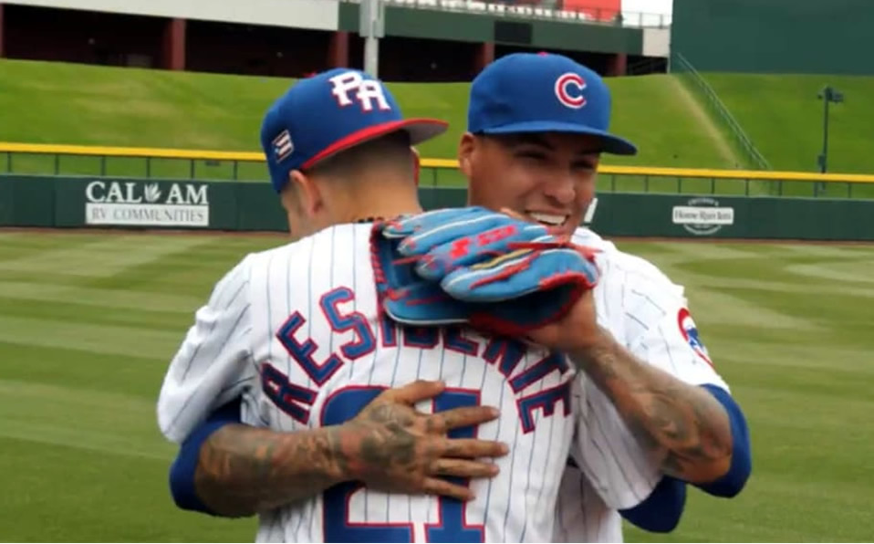 Mientras uno brilla en el béisbol, el otro lo hace en la música. (Foto: LasMayores.com)