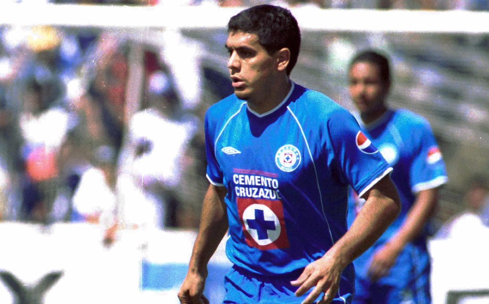 Ángel Morales: destacado jugador con la camiseta celeste con la que jugó la Final de la Libertadores en el 2001. (Mexsport)