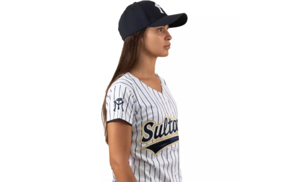 La clásica camisola a rayas encabeza la colección 2020 (versión mujer)