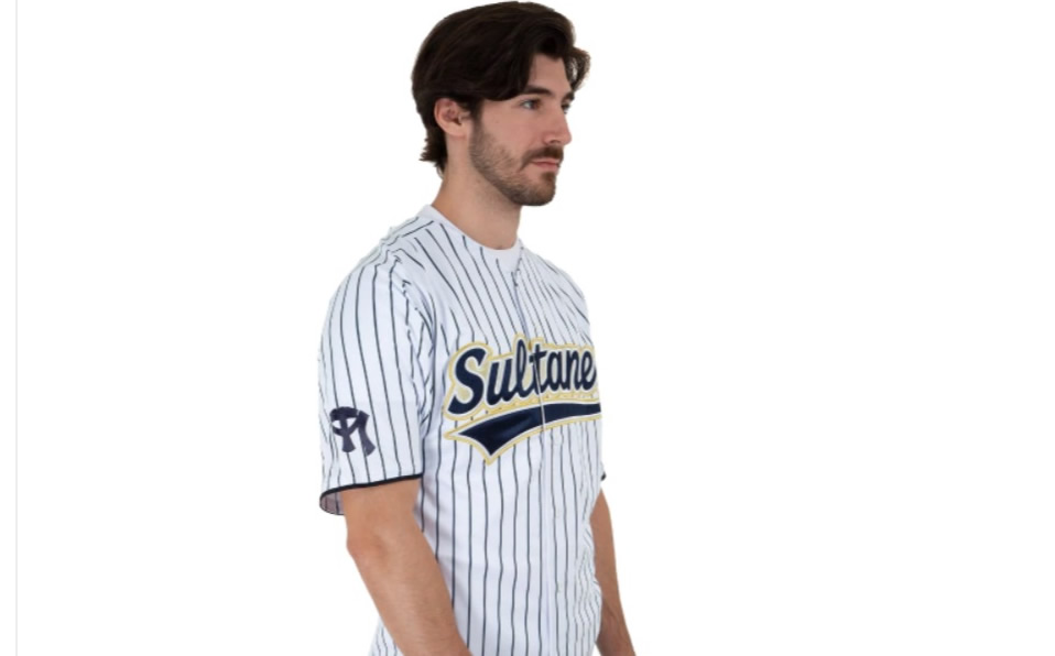 La clásica camisola a rayas encabeza la colección 2020 (versión hombre)