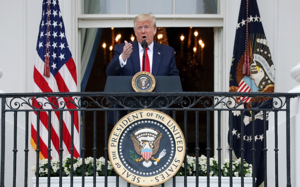 Donald Trump ha permitido el regreso de deportistas extranjeros que estuvieron en sus países por la cuarentena. Foto: AFP