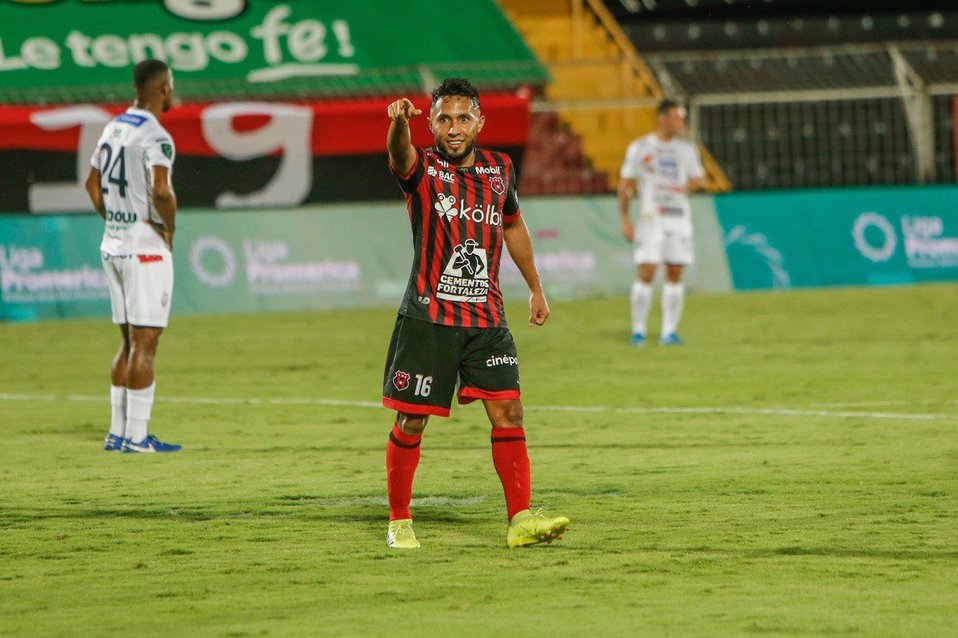 El Alajuelense fue mucha pieza (Twitter @ldacr)