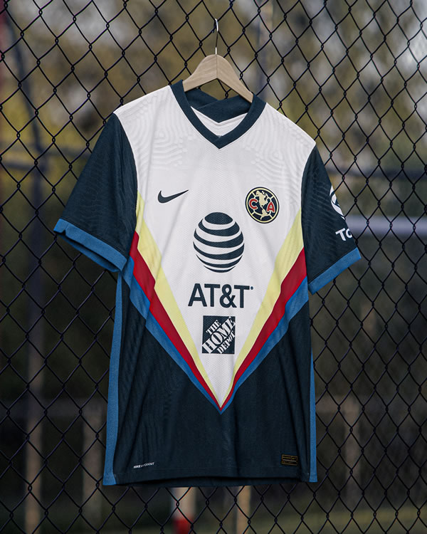 El nuevo uniforme de las Águilas cuesta $1,599 pesos mexicanos.