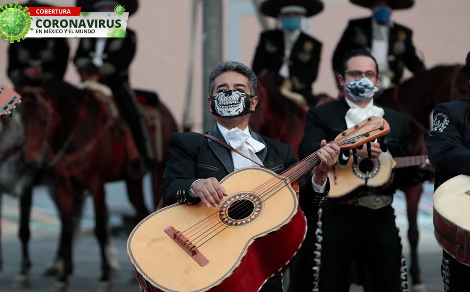 Menores de edad embriagándose al ritmo de reggaetón en fiestas para el coronavirus. (AP)