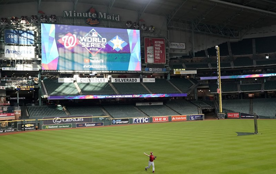 Los polémicos Astros abren sus instalaciones para volver a entrenar