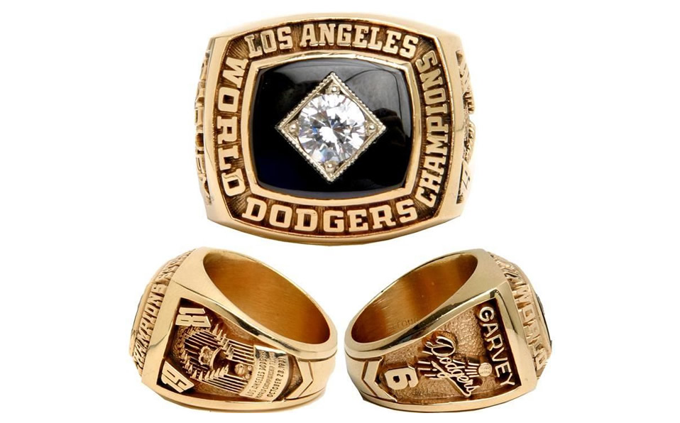Tras ir abajo 0-2, los Dodgers le ganaron cuatro juegos al hilo a Yankees para coronarse en 1981.