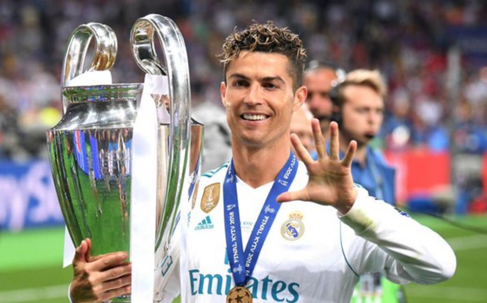Corto, pero con rizos de color; así levantó su quinta Champions Cristiano