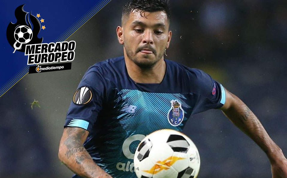 El mexicano ha sonado para varios equipos fuera del Porto. (AFP)