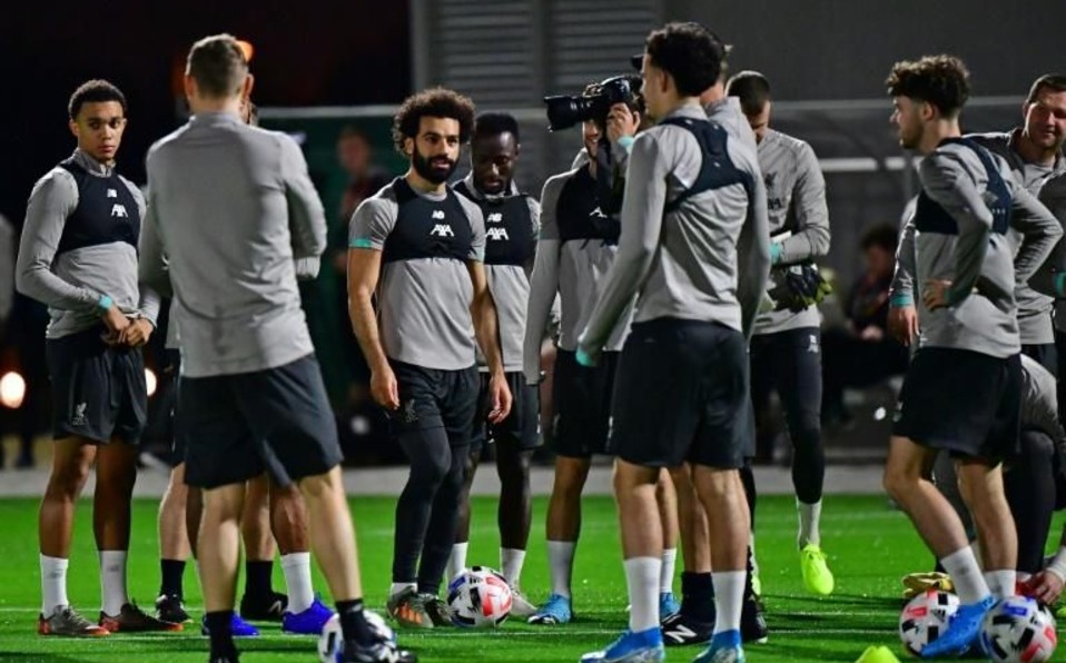 Imagen del Liverpool en un entrenamiento. Las prácticas con contacto han sido autorizadas. Foto: AFP