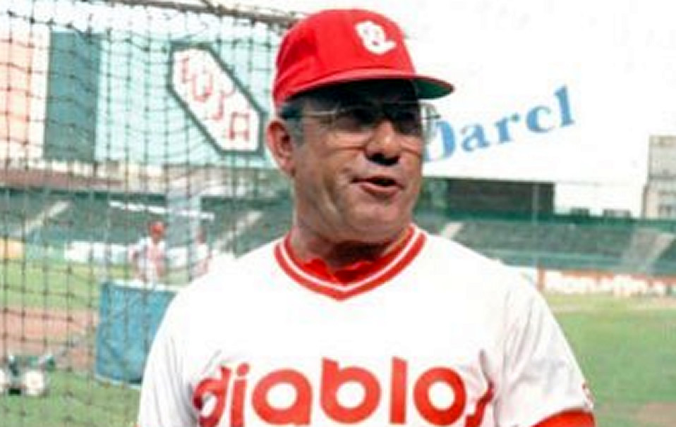 UN DÍA COMO HOY: 'Cananea' Reyes llegó a mil triunfos con los Diablos