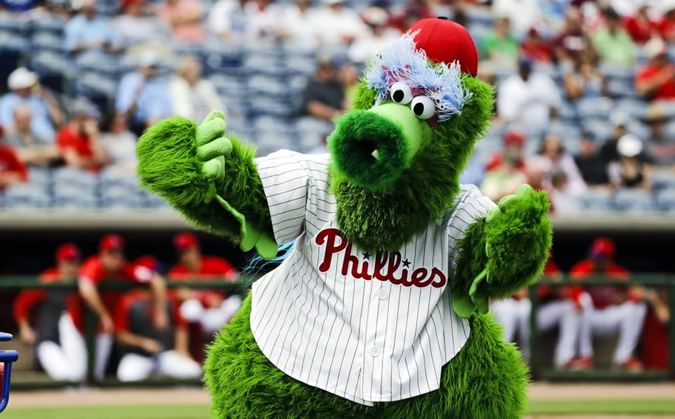 El Phillie Phanatic se ha convertido en una de las mascotas más reconocidas de MLB. (Foto: AP)