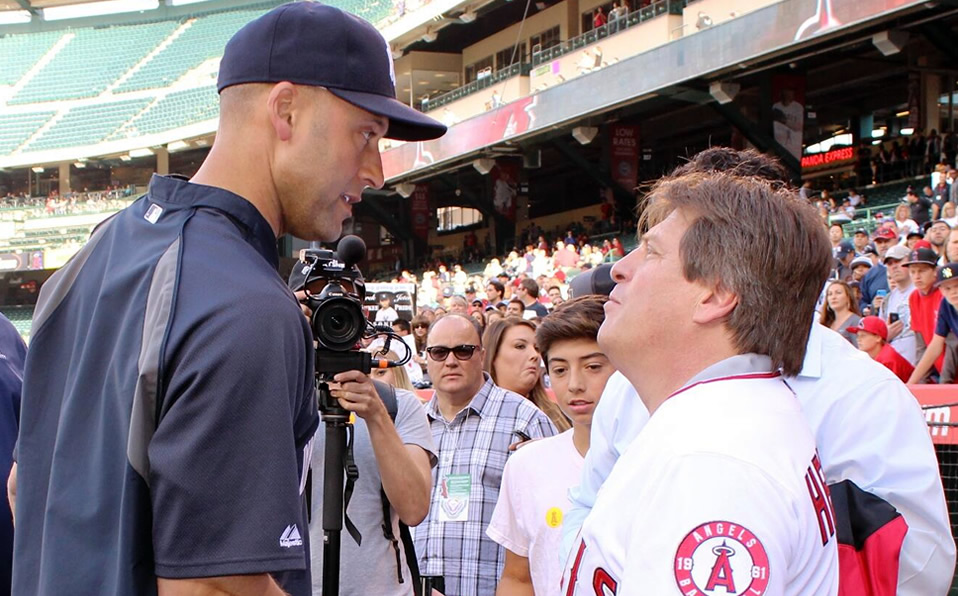 El regalo fue en la última temporada de Jeter en MLB. (Foto: @MarlyRiveraESPN)