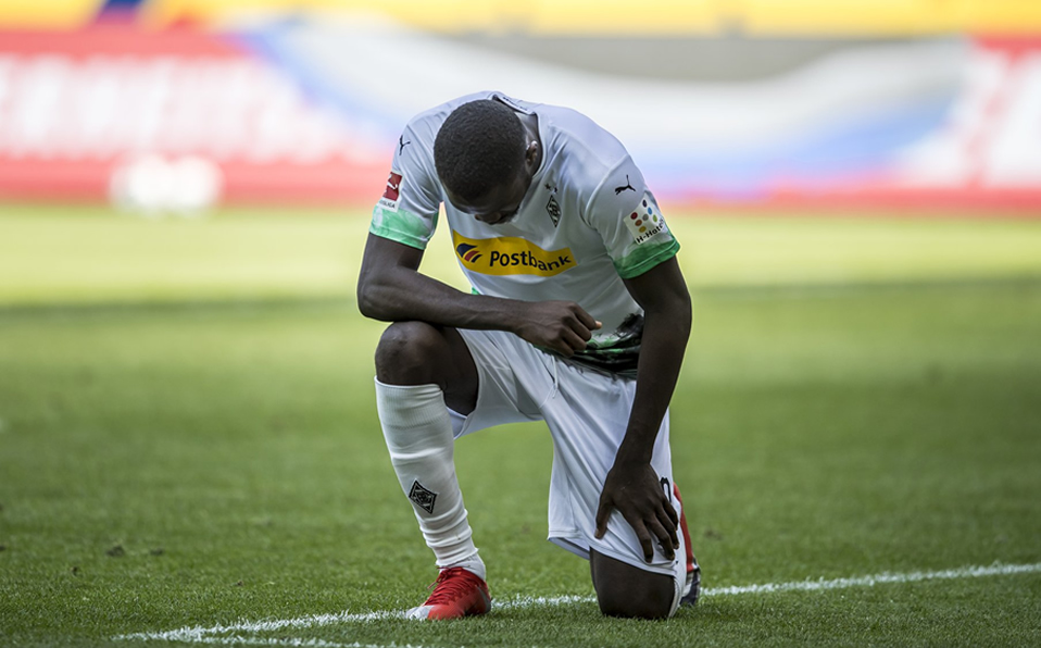 El goleador del Borussia mostró su inconformidad (Twitter @borussia_es)