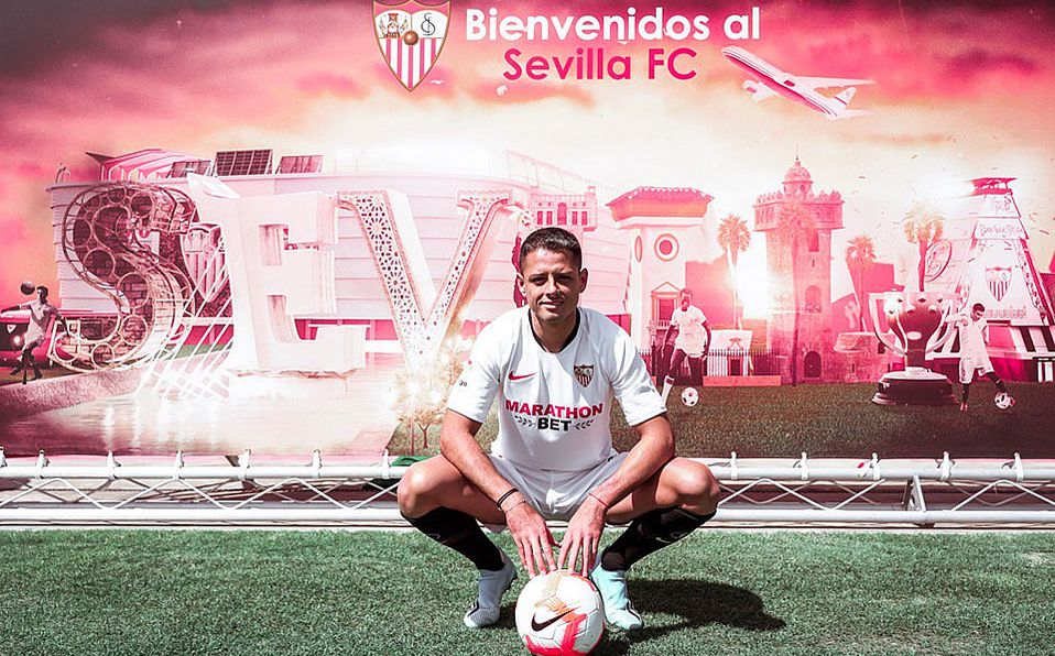 El 31 de agosto de 2019 pasó al Sevilla para jugar apenas 6 meses.