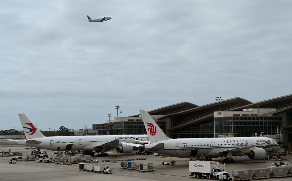 El conflicto entre China y Estados Unidos se refleja en el transporte aéreo. Foto: AFP