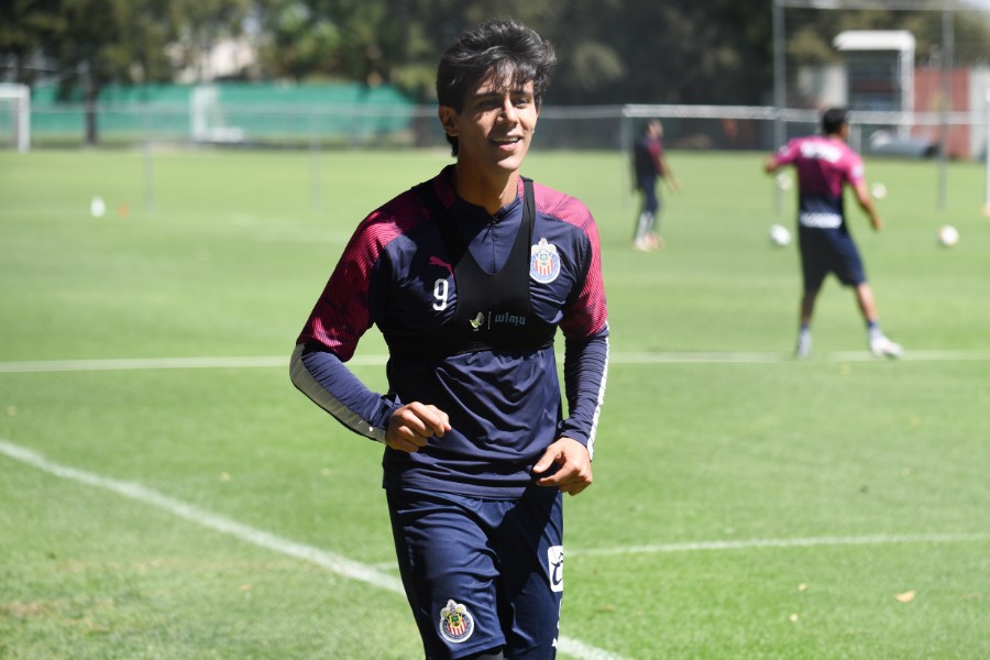 Macías extendió su contrato con el Rebaño hace unos meses. FOTO: Imago7.