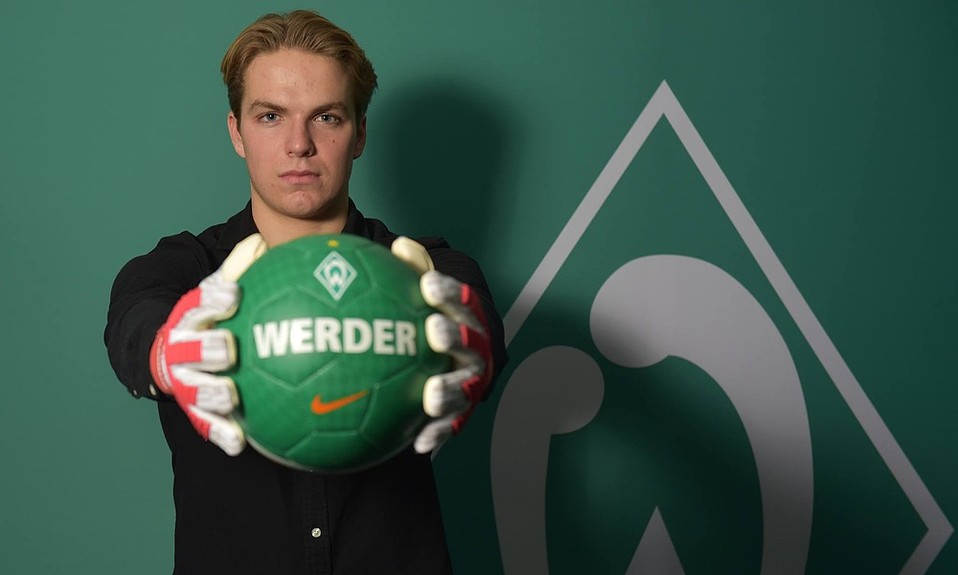 Luca Plogmann | 19 años | Werder Bremen | Proyección: 81 puntos.