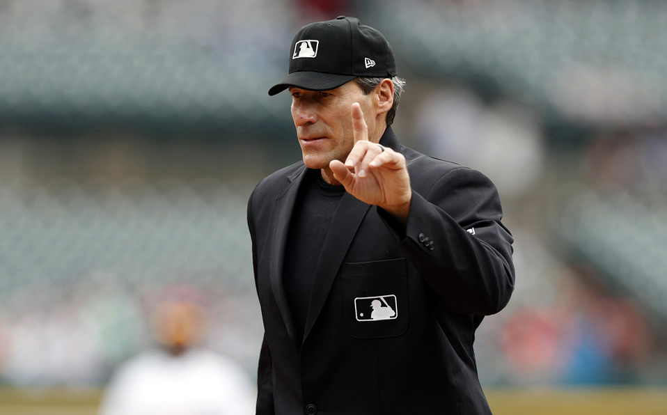 Hernández es umpire de MLB desde 2001. (Foto: AP)