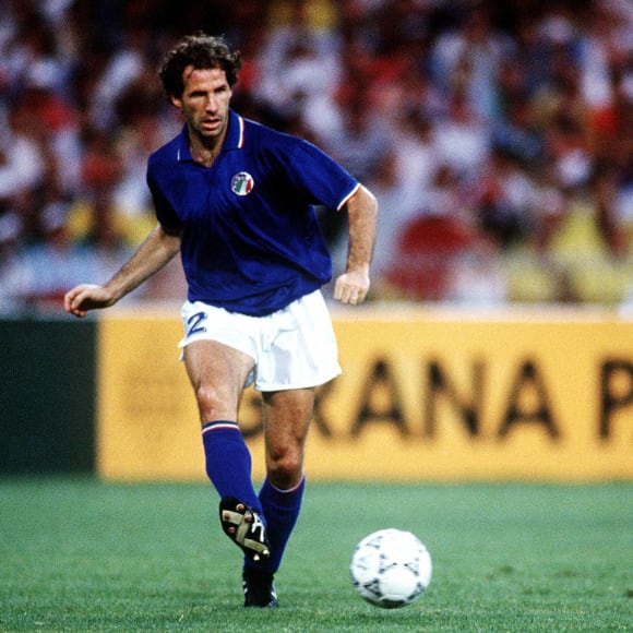 Y los que no piensan en Maldini suelen hablar de Franco Baresi, otro maestro del Catenaccio.