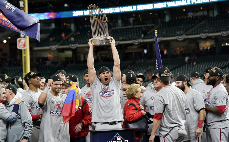 La propuesta permitiría a más de la mitad de los equipos contender por el campeonato. (Foto: AP)