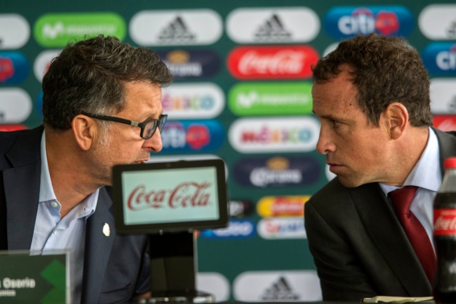 Osorio y Torrado, durante una conferencia del Tri hace unos años. FOTO: Mexsport.