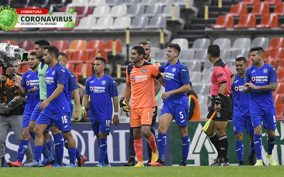 Jugadores de Cruz Azul, vigilados (Imago7)