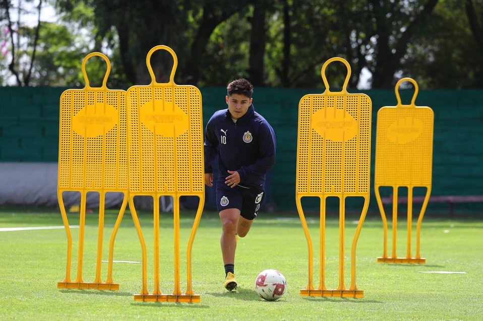 El plantel de Chivas ya trabaja en Verde Valle. (Foto: @Chivas)