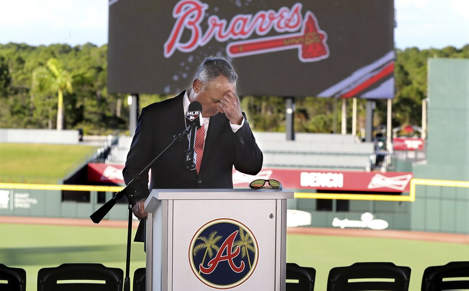 Rob Manfred tendría la última decisión de la temporada 2020. (Foto: AP)