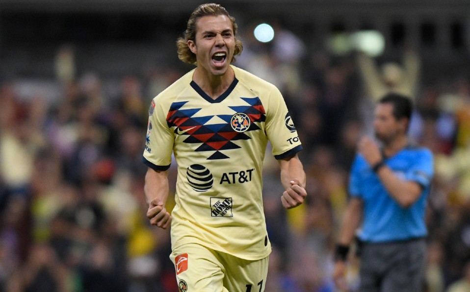Sebastián Córdova recuerda cuando estuvo presente el día que Raúl Jiménez le metió el gol de chilena a Panamá. Foto: Imago7