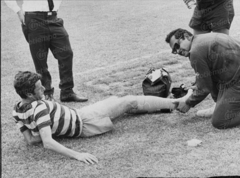 El jugador fue un ídolo y la afición le reconocía su esfuerzo en el Olímpico Universitario. FOTO: Milenio.