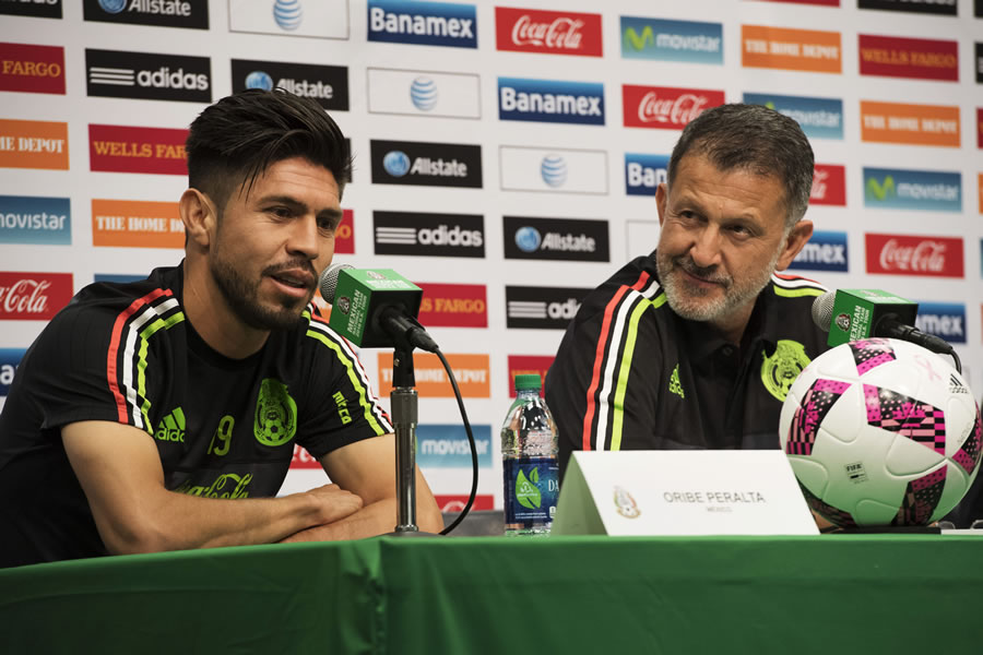 Oribe Peralta y Juan Carlos Osorio coincidieron en la Selección Mexicana. (Foto: Mexport)