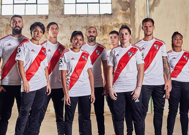 River Plate podría tener mujeres en su directiva de forma obligatoria