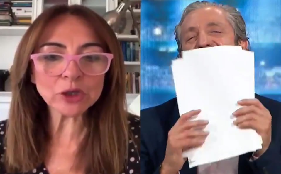 Josep Pedrerol no conutvo la carcajada por los albures a su compañera. (El Chiringuito)